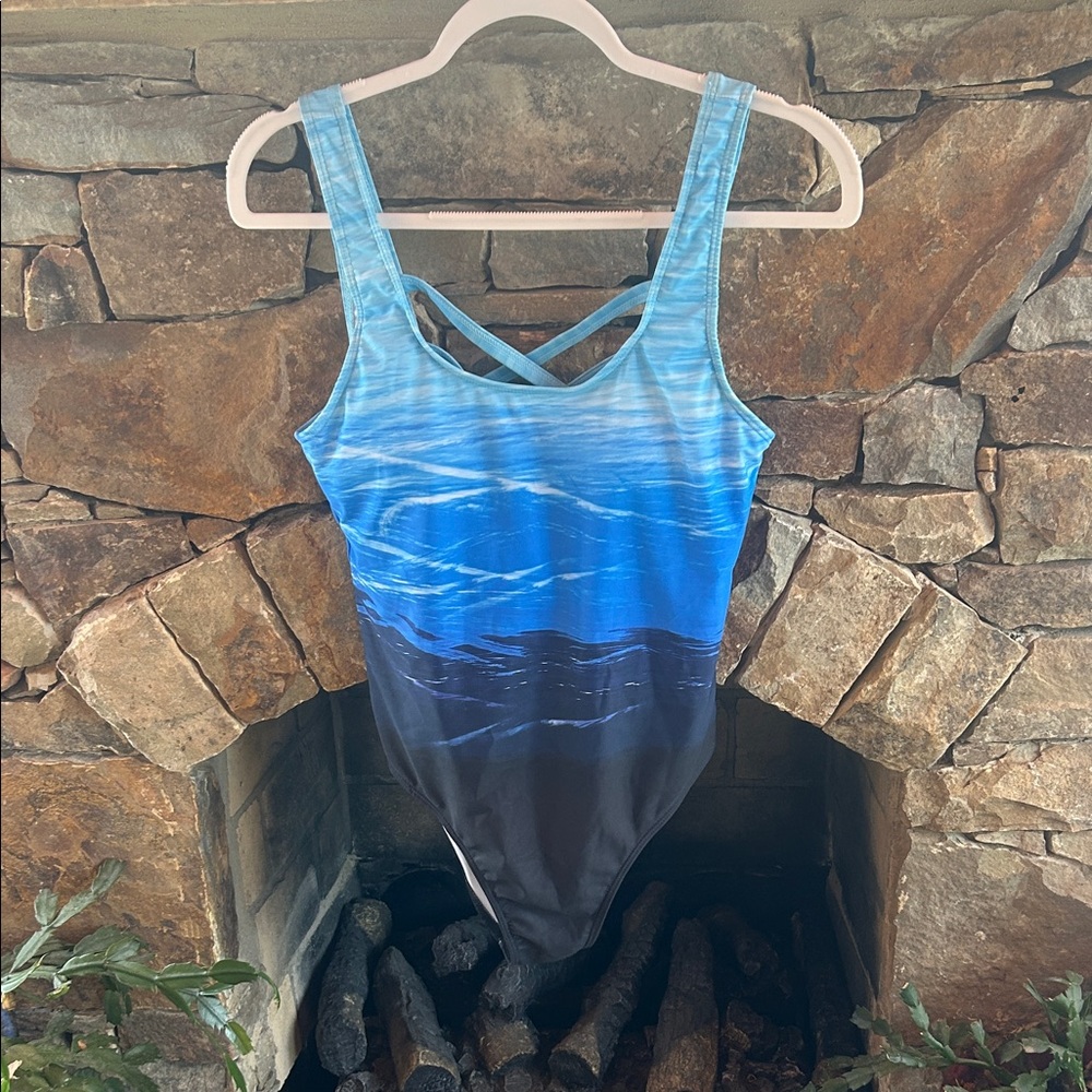 Blue and Black Wave Print one Piece Swimsuit Size Large New Without Tags